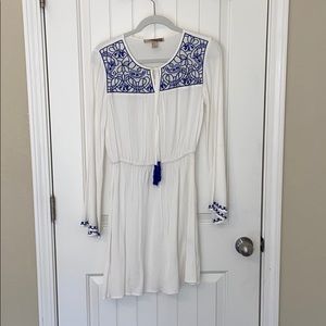 White long sleeve dress